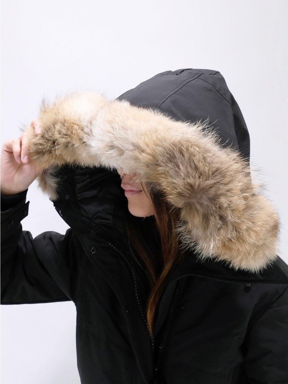 CANADA GOOSE Black Puffer Parka with Natural Fur Trim Hood (M)